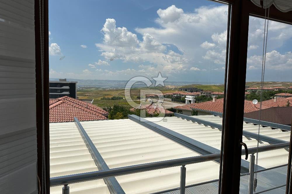 MEBUSKENT SİTESİ HAVUZLU GÜNEŞ ENERJİLİ VİLLA