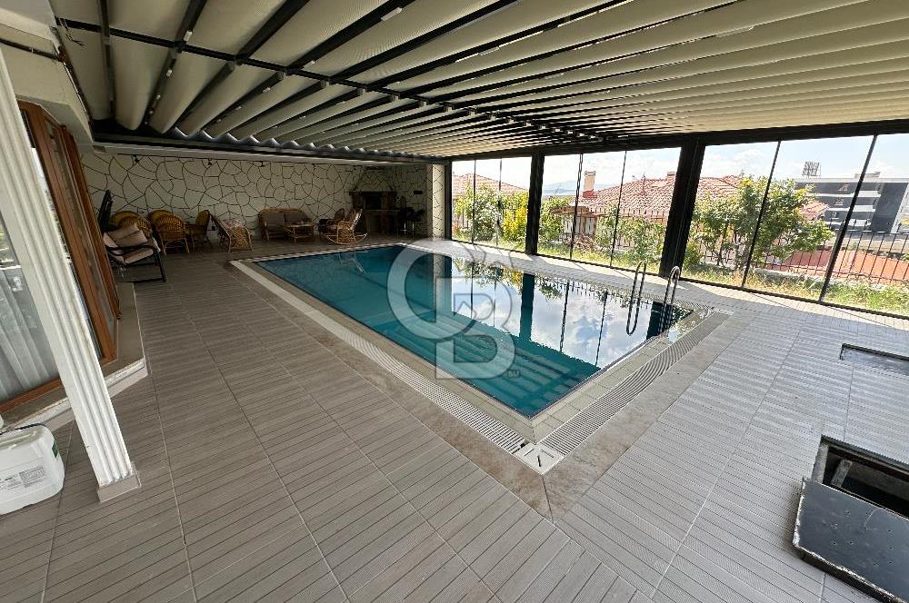 MEBUSKENT SİTESİ HAVUZLU GÜNEŞ ENERJİLİ VİLLA