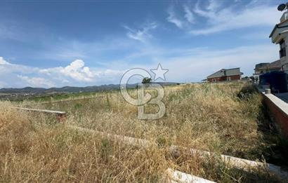 DİKİLİ SALİHLER MAHALLESİNDE SATILIK ARSA