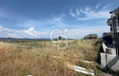 DİKİLİ SALİHLER MAHALLESİNDE SATILIK ARSA