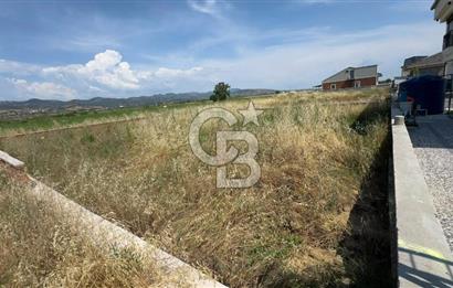 DİKİLİ SALİHLER MAHALLESİNDE SATILIK ARSA