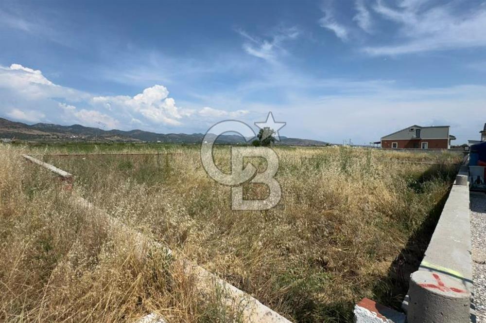 DİKİLİ SALİHLER MAHALLESİNDE SATILIK ARSA