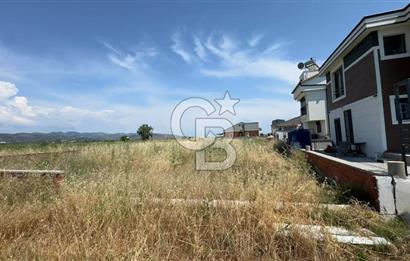 DİKİLİ SALİHLER MAHALLESİNDE SATILIK ARSA