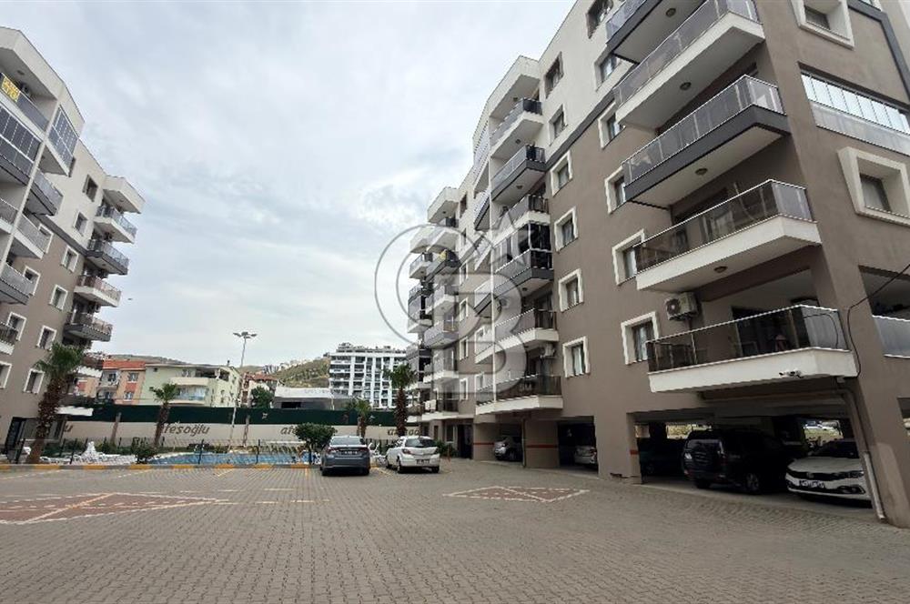 ÇİĞLİ ATEŞOĞLU CADDE LIFE’TA HAVUZLU SİTEDE SATILIK 1+1 