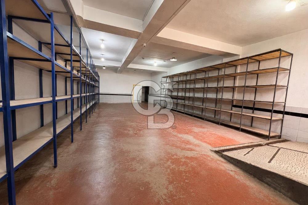 OSTİM MERKEZDE ÜÇ KATLI 910 M2 KOLONSUZ GENİŞ TİCARİ TESİS