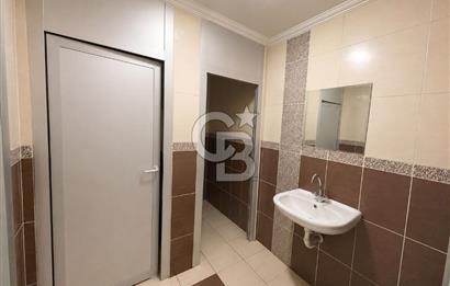 OSTİM MERKEZDE ÜÇ KATLI 910 M2 KOLONSUZ GENİŞ TİCARİ TESİS