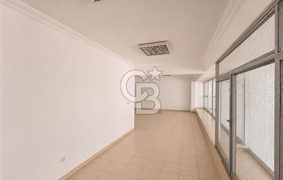 OSTİM MERKEZDE ÜÇ KATLI 910 M2 KOLONSUZ GENİŞ TİCARİ TESİS
