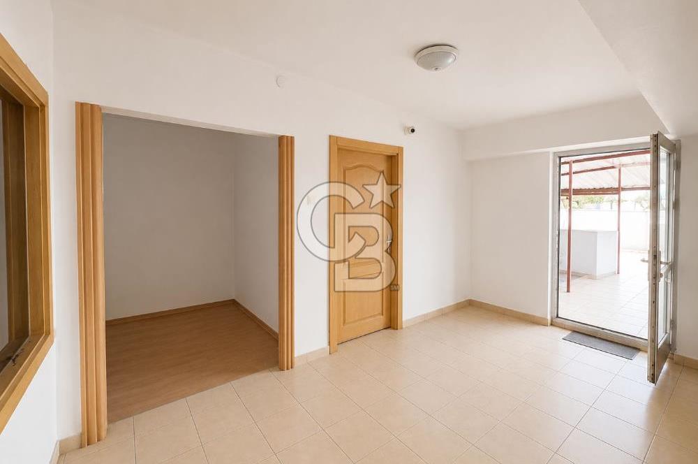 OSTİM MERKEZDE ÜÇ KATLI 910 M2 KOLONSUZ GENİŞ TİCARİ TESİS