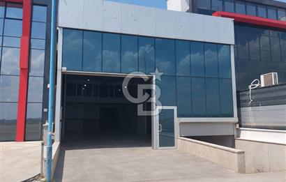 OSTİM MERKEZDE ÜÇ KATLI 910 M2 KOLONSUZ GENİŞ TİCARİ TESİS
