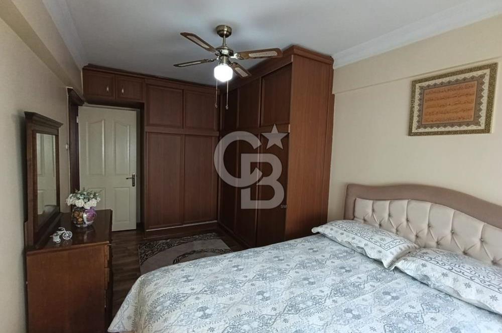 Karşıyaka Bahçelievler Mahallesinde Satılık 3+1 Geniş Daire