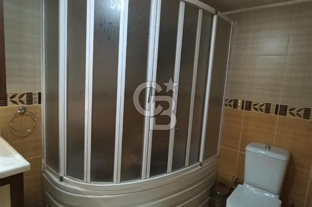 Karşıyaka Bahçelievler Mahallesinde Satılık 3+1 Geniş Daire