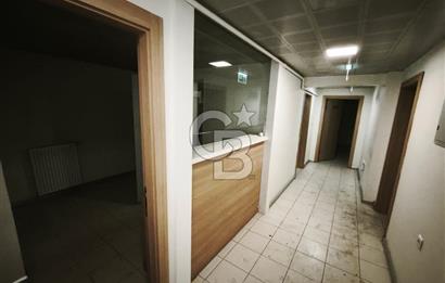 Natoyolu Caddesi Üzerinde Banka Altyapılı, Geniş Cepheli 460 m² Kiralık Mağaza/Dükkan