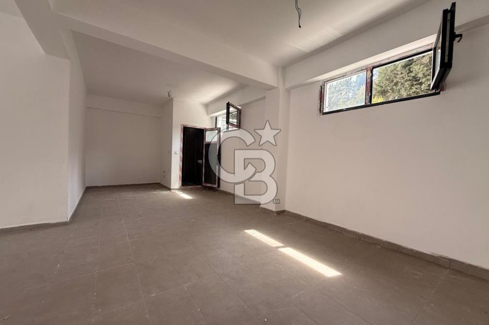Sefaköy Kültür Merkezi Arkası Kiralık Geniş Cepheli Dükkan