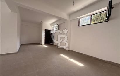 Sefaköy Kültür Merkezi Arkası Kiralık Geniş Cepheli Dükkan