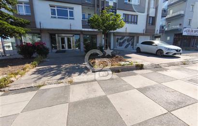 Natoyolu Caddesi Üzerinde Banka Altyapılı, Geniş Cepheli 460 m² Kiralık Mağaza/Dükkan