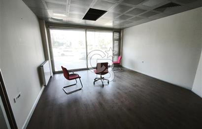 Natoyolu Caddesi Üzerinde Banka Altyapılı, Geniş Cepheli 460 m² Kiralık Mağaza/Dükkan