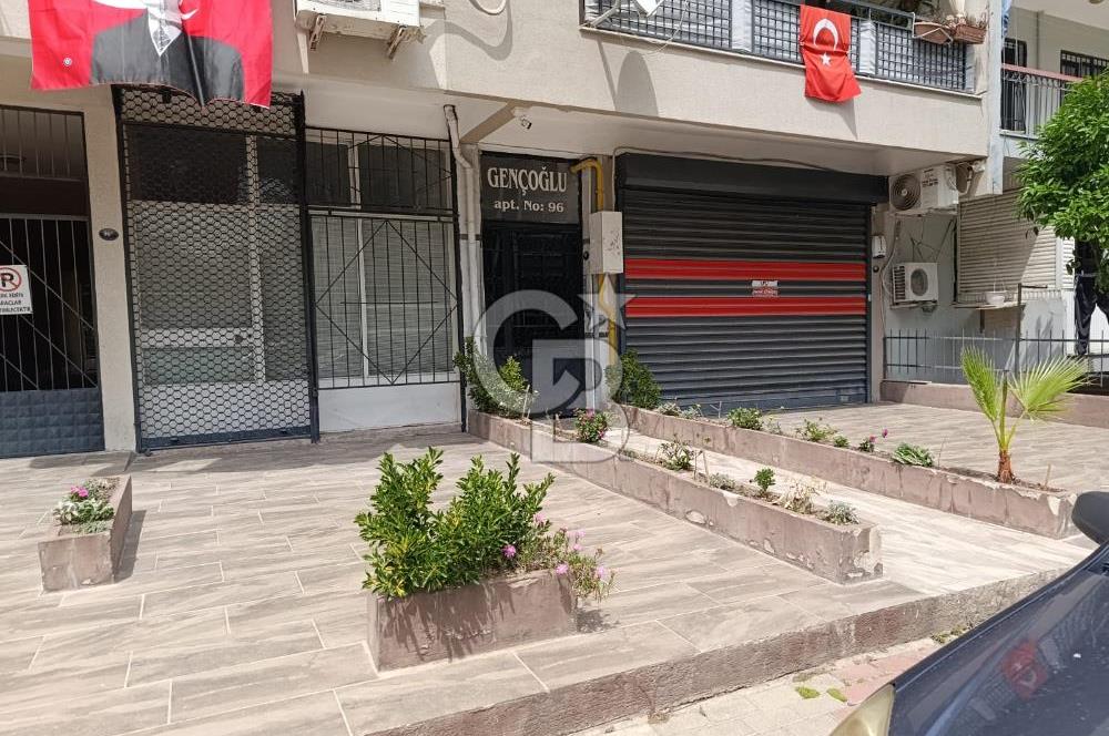Karşıyaka Bahçelievler Mahallesinde Satılık 3+1 Geniş Daire