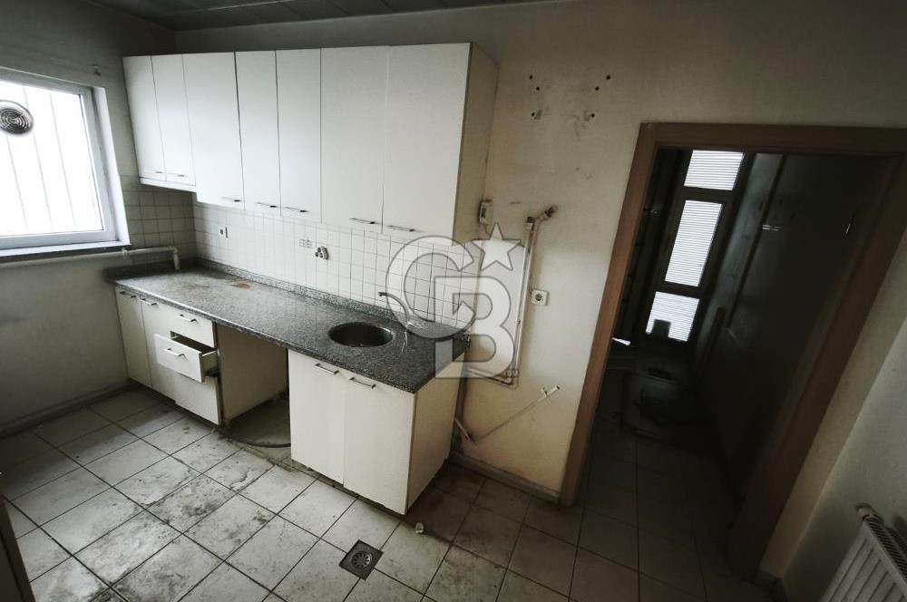 Natoyolu Caddesi Üzerinde Banka Altyapılı, Geniş Cepheli 460 m² Kiralık Mağaza/Dükkan