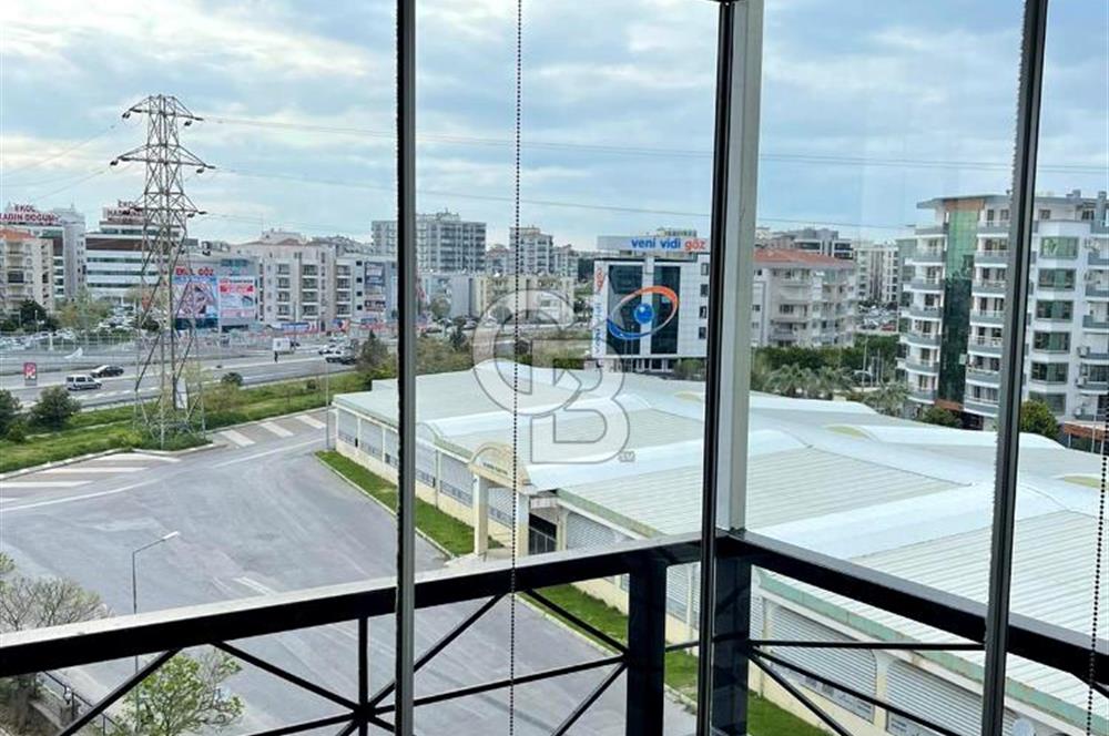 ÇİĞLİ, ATAŞEHİR, MAVİKENT SİTESİNDE TADİLATLI DAİRE