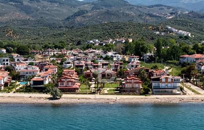 Denize Sıfır, Bahçeli, Butik Sitede Ayrıcalıklı Yaşam 