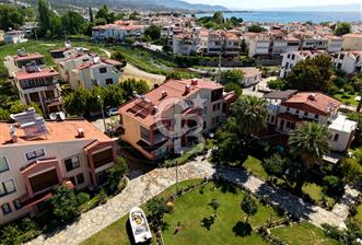 Denize Sıfır, Bahçeli, Butik Sitede Ayrıcalıklı Yaşam  - 1 - 352169