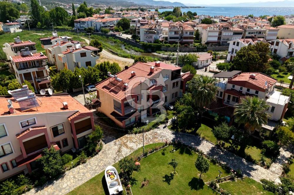 Denize Sıfır, Bahçeli, Butik Sitede Ayrıcalıklı Yaşam 