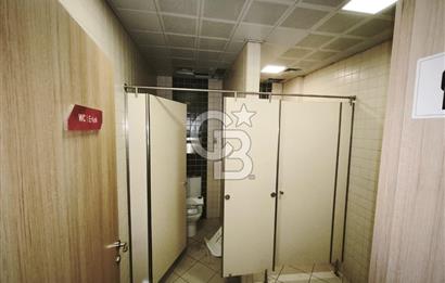 Natoyolu Caddesi Üzerinde Banka Altyapılı, Geniş Cepheli 460 m² Kiralık Mağaza/Dükkan
