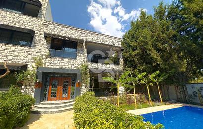 İzmir Torbalı Yoğurtçular İzmir Aydın Cad Üzeri 6+1 Kiralık Köşk