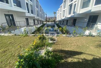 İzmir Torbalı Ayrancılarda Site İçerisinde Satılık Tripleks Villa - 1 - 352267