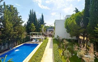 İzmir Torbalı Yoğurtçular İzmir Aydın Cad Üzeri 6+1 Kiralık Köşk