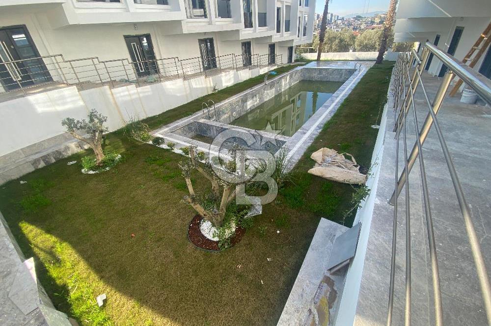 İzmir Torbalı Ayrancılarda Site İçerisinde Satılık Tripleks Villa