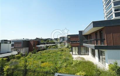 BAĞLICA 5+1 SİTE İÇİNDE GÜVENLİKLİ  MÜSTEKİL 754M2 ARSA PAYLI VİLLA