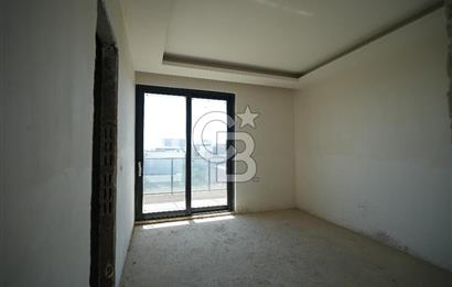 BAĞLICA 5+1 SİTE İÇİNDE GÜVENLİKLİ  MÜSTEKİL 754M2 ARSA PAYLI VİLLA