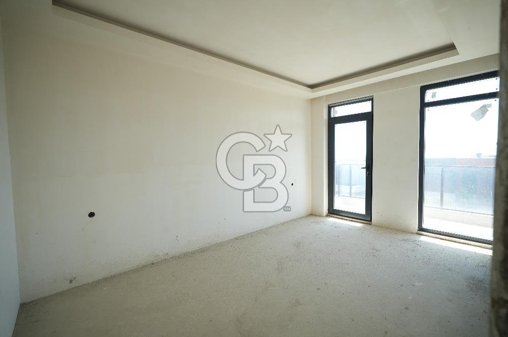 BAĞLICA 5+1 SİTE İÇİNDE GÜVENLİKLİ  MÜSTEKİL 754M2 ARSA PAYLI VİLLA