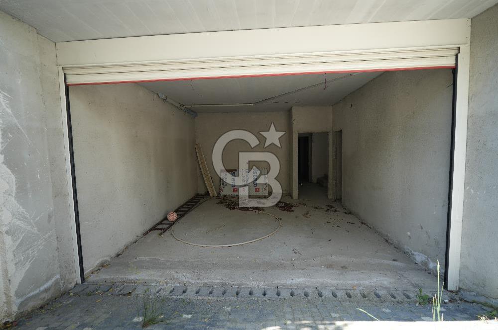 BAĞLICA 5+1 SİTE İÇİNDE GÜVENLİKLİ  MÜSTEKİL 754M2 ARSA PAYLI VİLLA