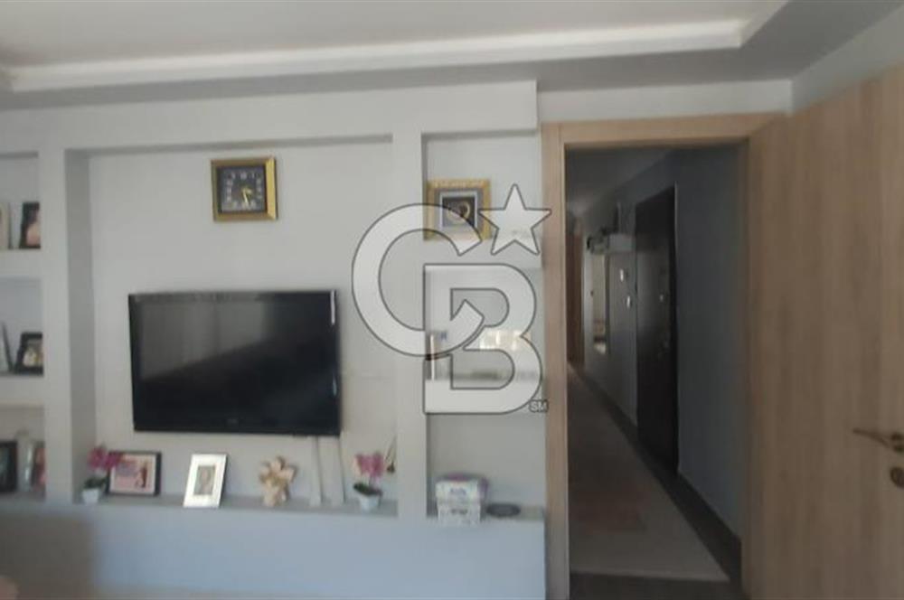 Dikili İsmetpaşa Mahallesinde Satılık 4+1 Dubleks Dire