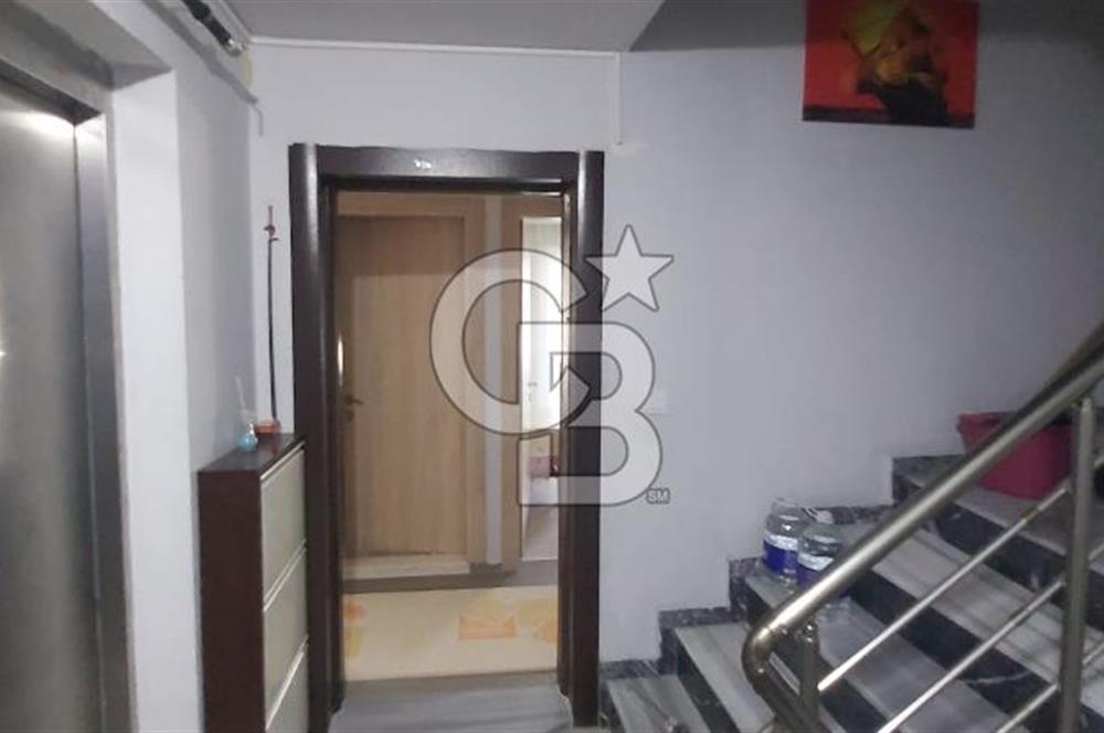 Dikili İsmetpaşa Mahallesinde Satılık 4+1 Dubleks Dire