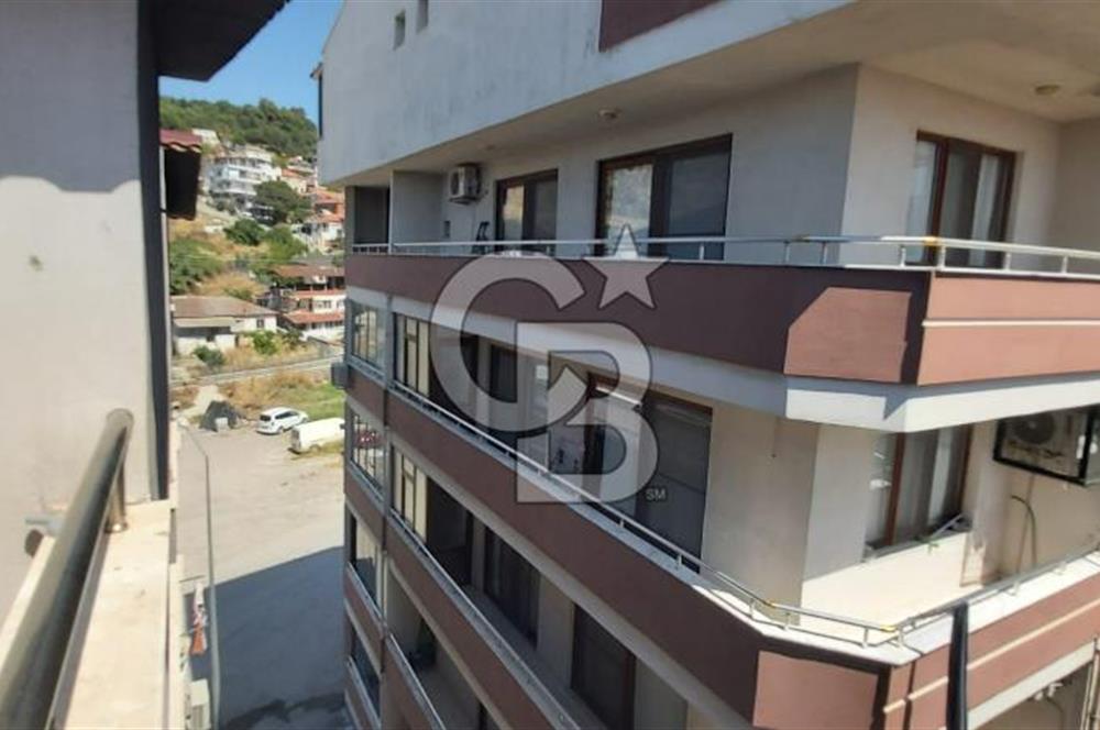 Dikili İsmetpaşa Mahallesinde Satılık 4+1 Dubleks Dire