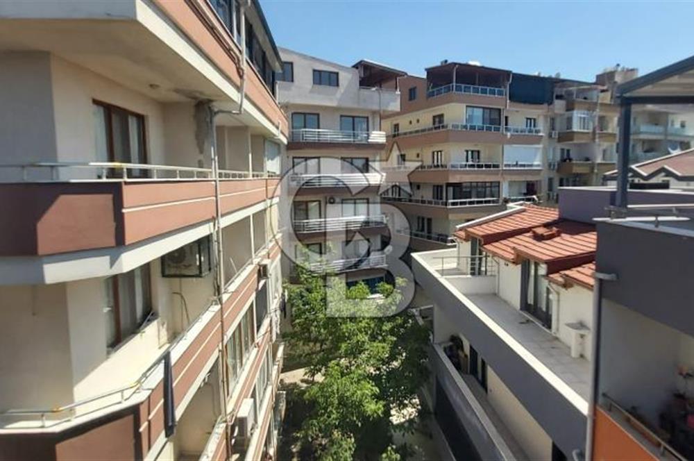 Dikili İsmetpaşa Mahallesinde Satılık 4+1 Dubleks Dire