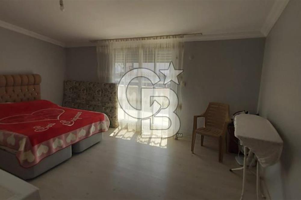 Dikili İsmetpaşa Mahallesinde Satılık 4+1 Dubleks Dire