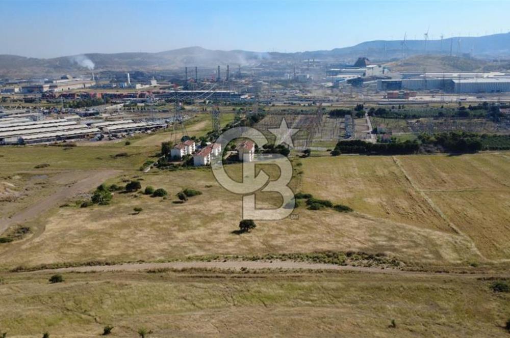 ALİAĞA SANAYİ SİTESİ'NDE SATILIK 35.000 M² TARLA