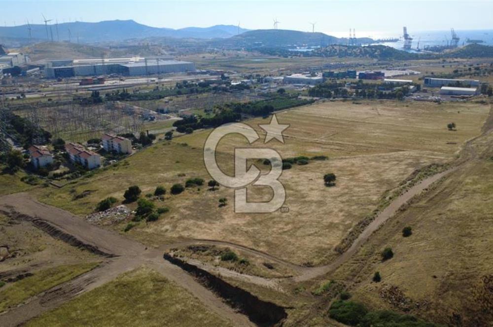 ALİAĞA SANAYİ SİTESİ'NDE SATILIK 35.000 M² TARLA