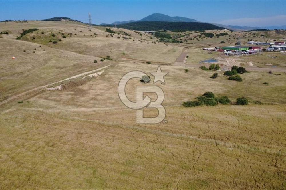 ALİAĞA SANAYİ SİTESİ'NDE SATILIK 35.000 M² TARLA