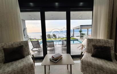 Panoramik Deniz Manzaralı Havuzlu Turizm Belgeli Lüks Villa