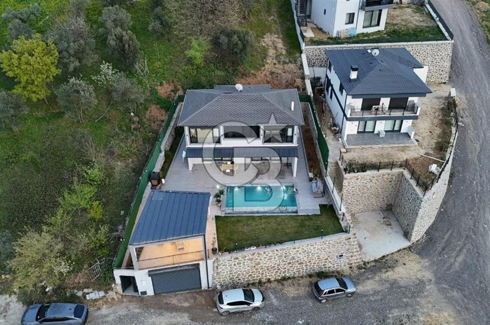 Panoramik Deniz Manzaralı Havuzlu Turizm Belgeli Lüks Villa