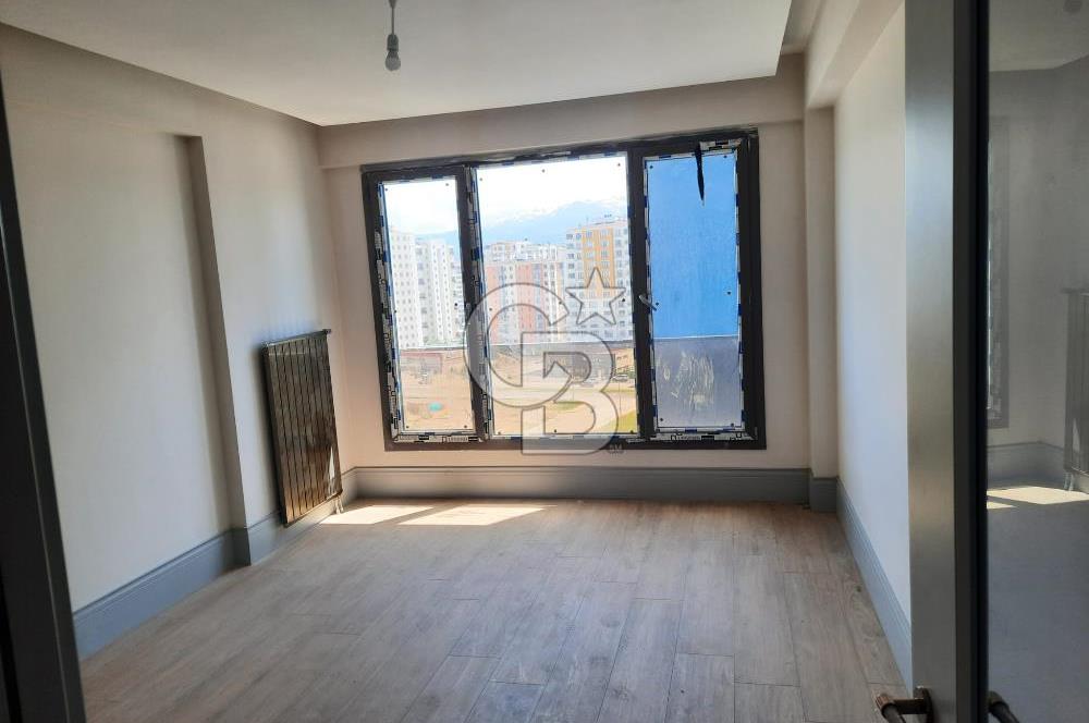 YAKUT MAH.REFORM MARİN SİTESİNDE KİRALIK 4+1 SIFIR LUX DAİRE