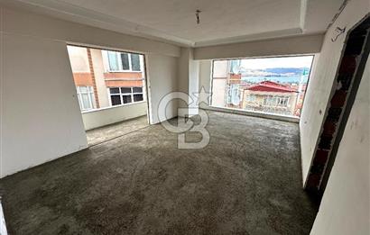 Gölcük Yeni Mahallede Yerden Isıtmalı Satılık Daire
