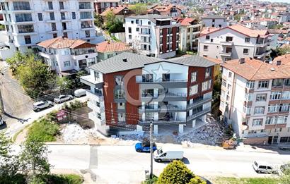 Gölcük Yeni Mahallede Yerden Isıtmalı Satılık Daire