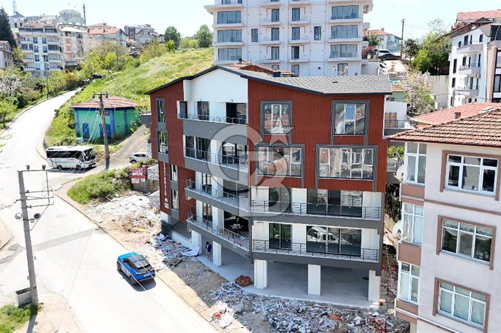 Gölcük Yeni Mahallede Yerden Isıtmalı Satılık Daire