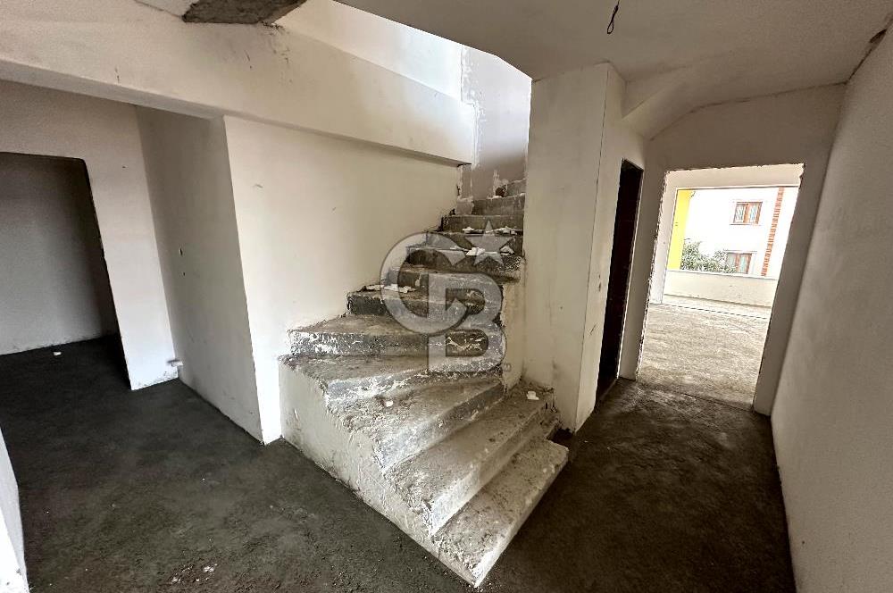 Gölcük Yeni Mahallede Yerden Isıtmalı Satılık Daire